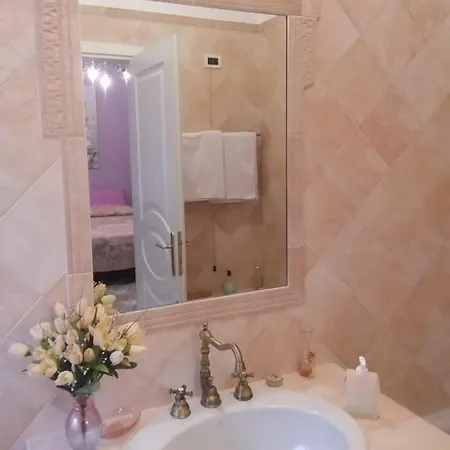 Maison Lavande Bed and Breakfast 3*