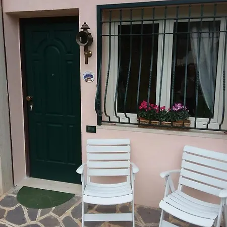 Maison Lavande 拉奎拉